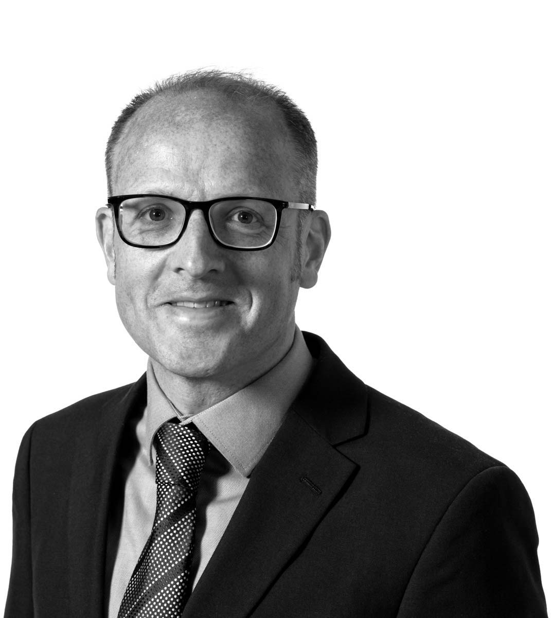Portrait of Dr David Ahearn
