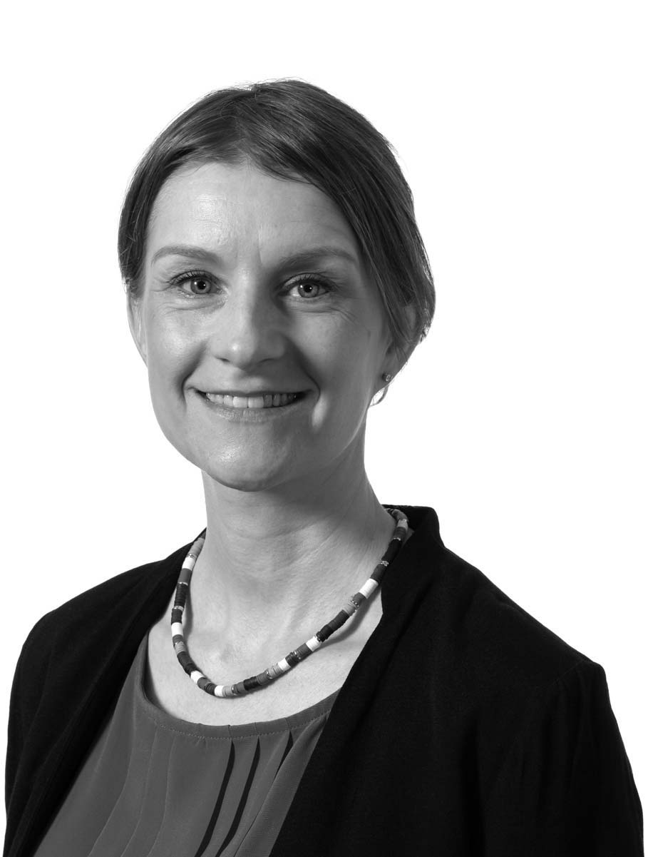 Portrait of Dr Emma Solomon