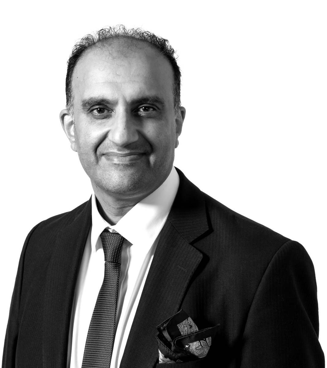 Portrait of Dr Naveed Younis