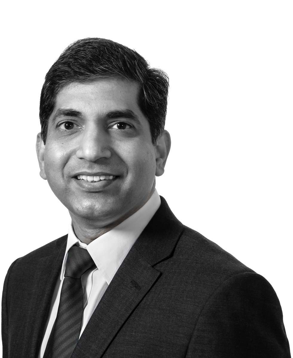 Portrait of Dr Sachin Mathur